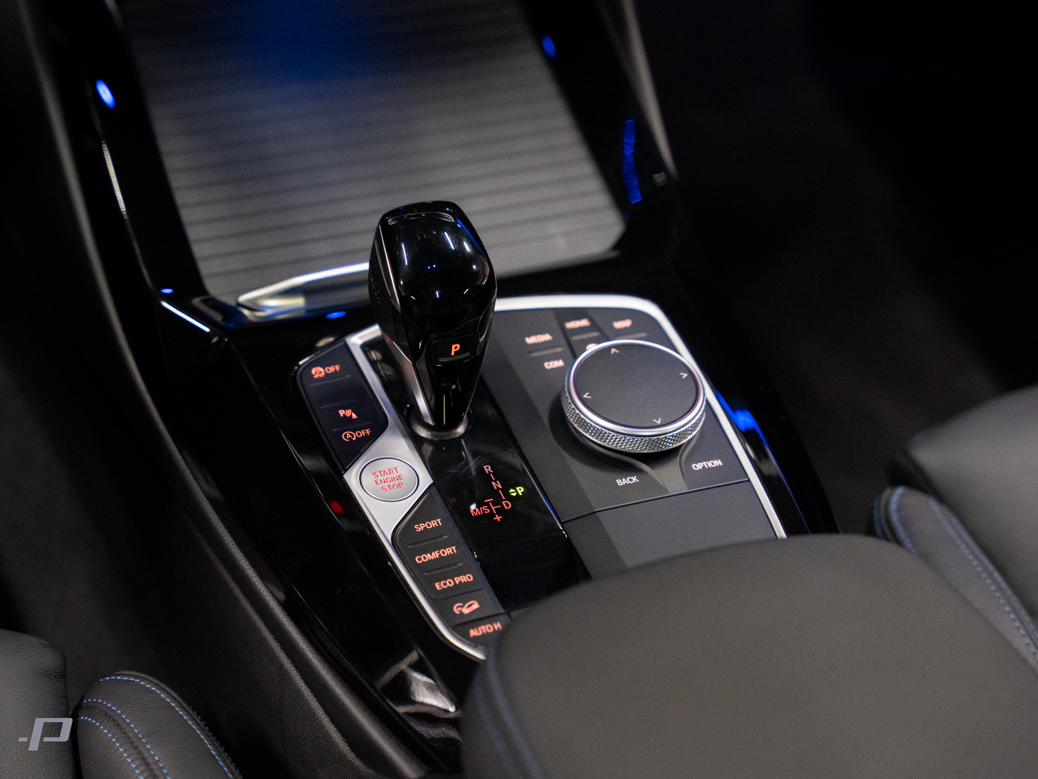 X3 M40i-23