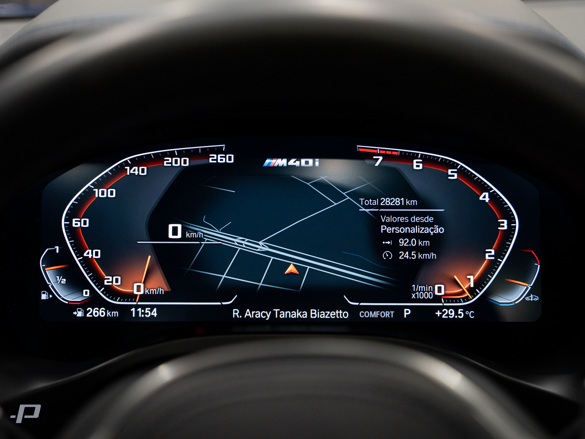 X3 M40i-26