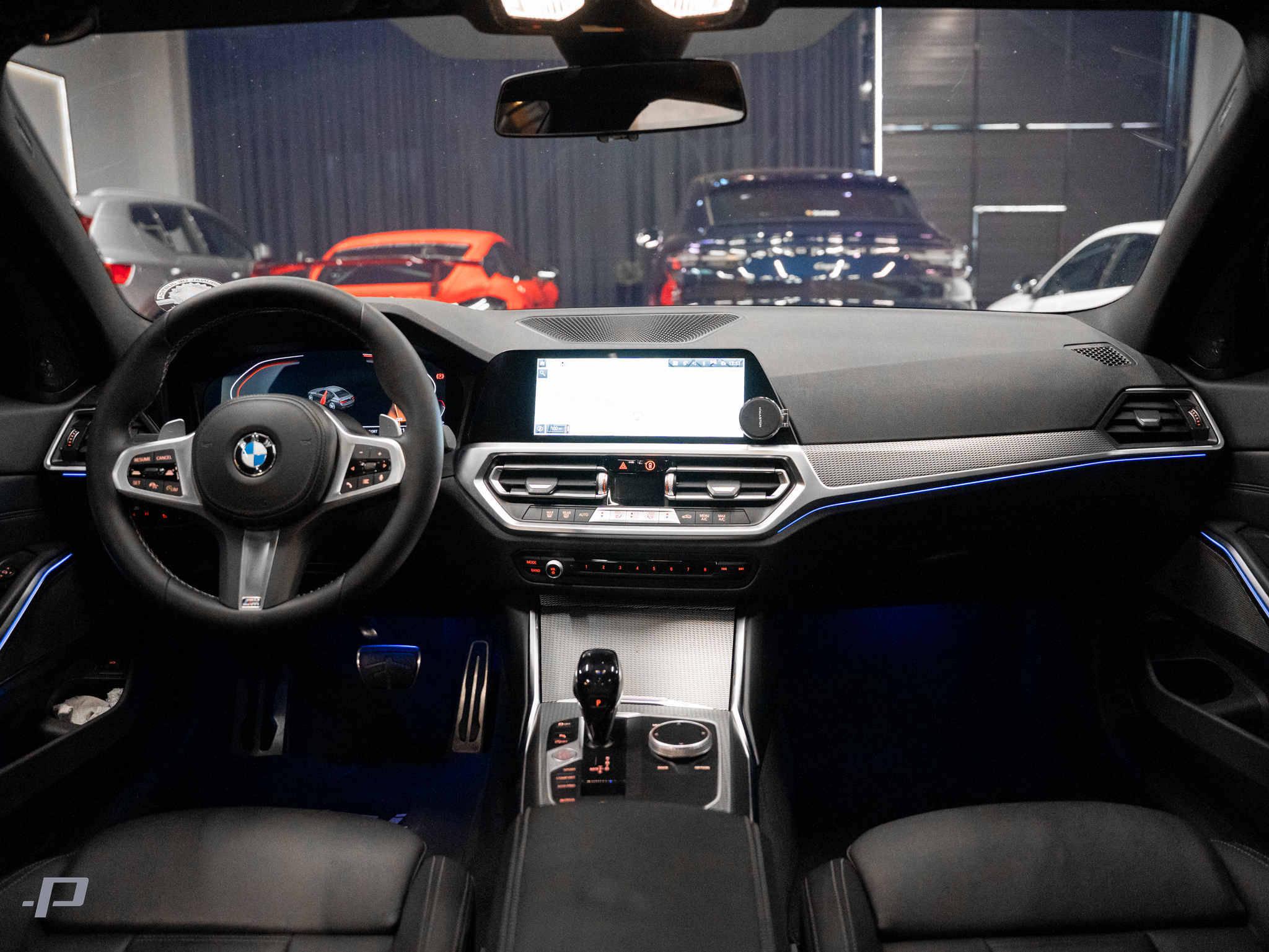 320i-17