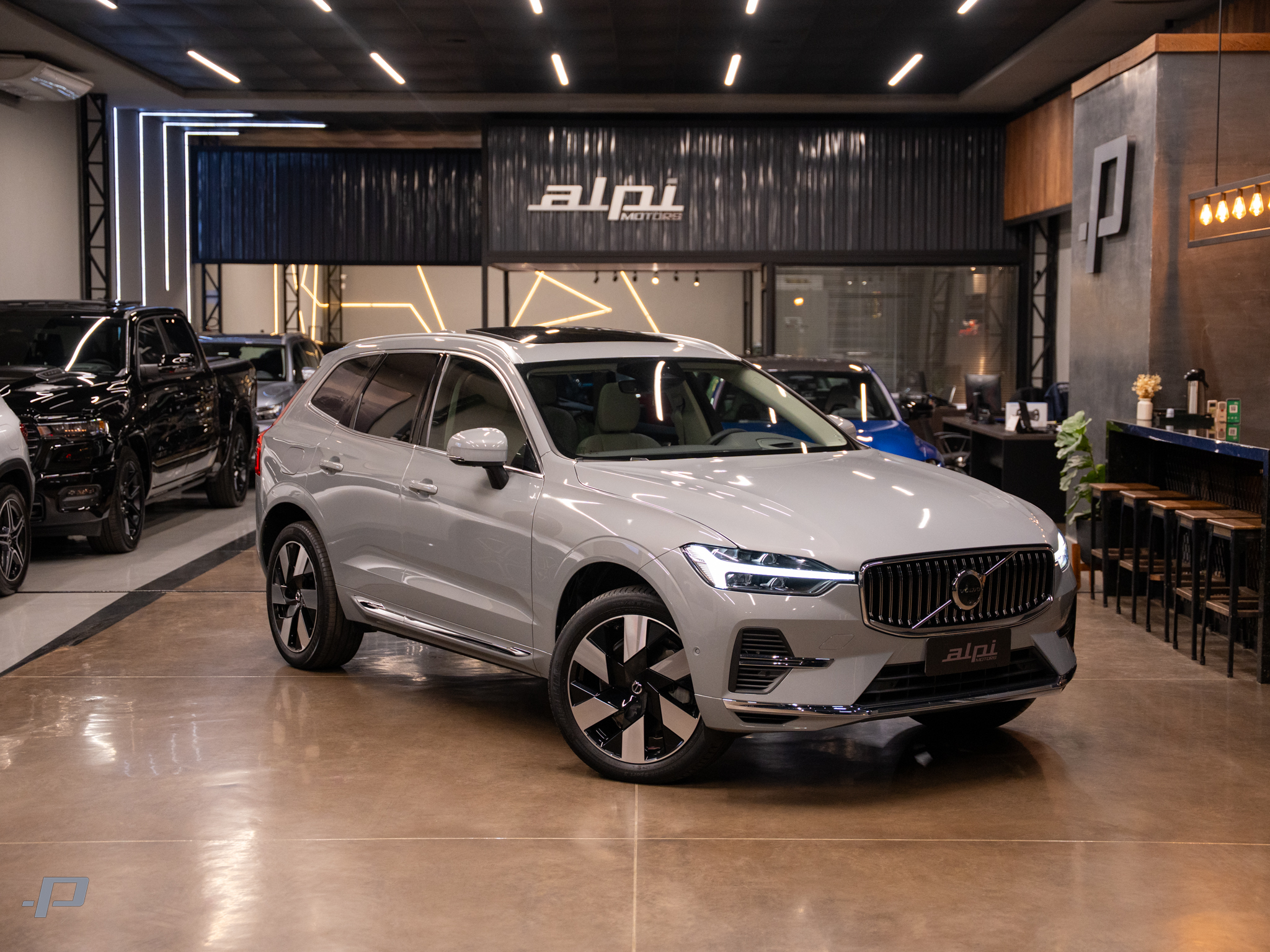 VOLVO XC60-04