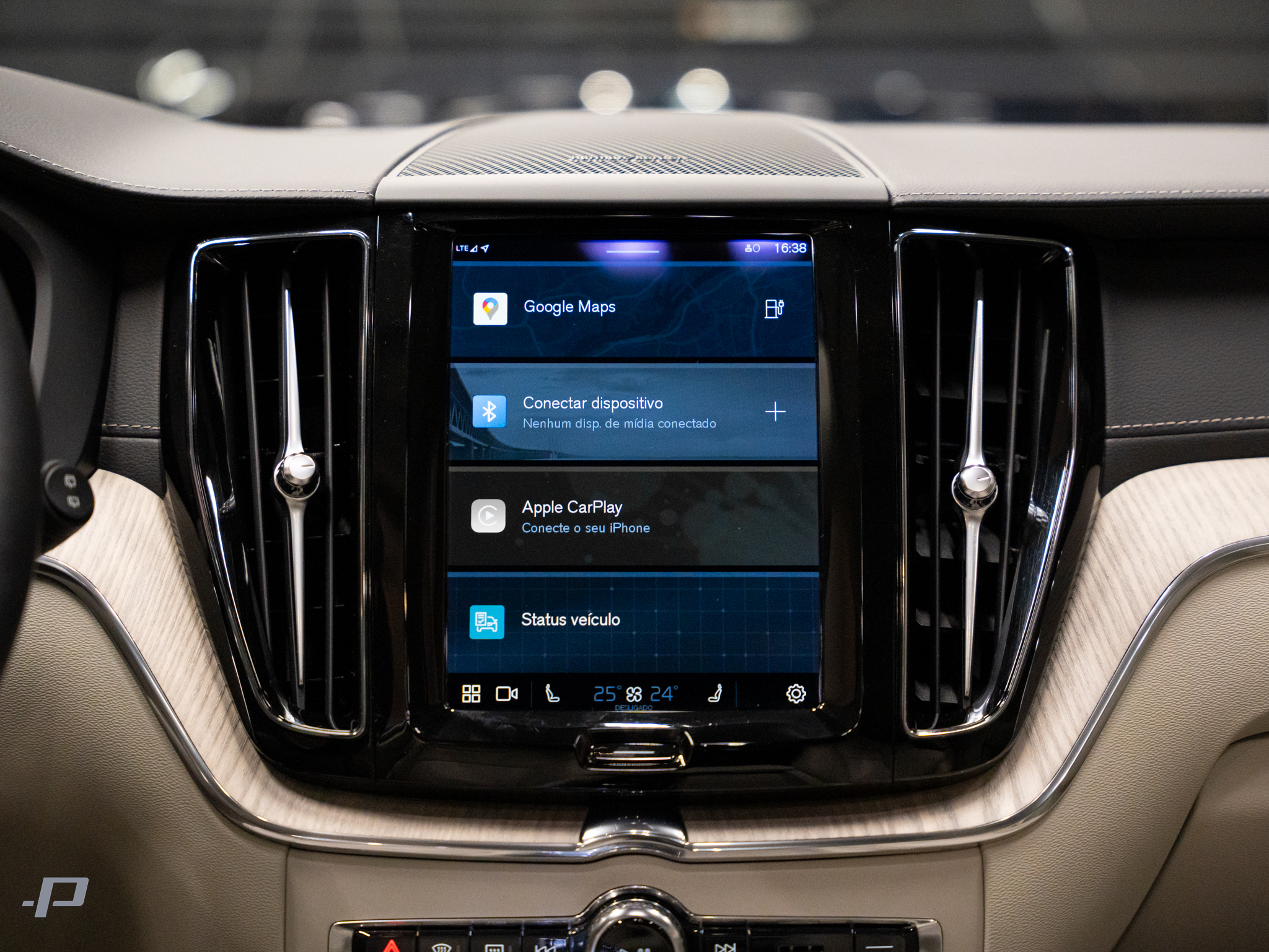 VOLVO XC60-27