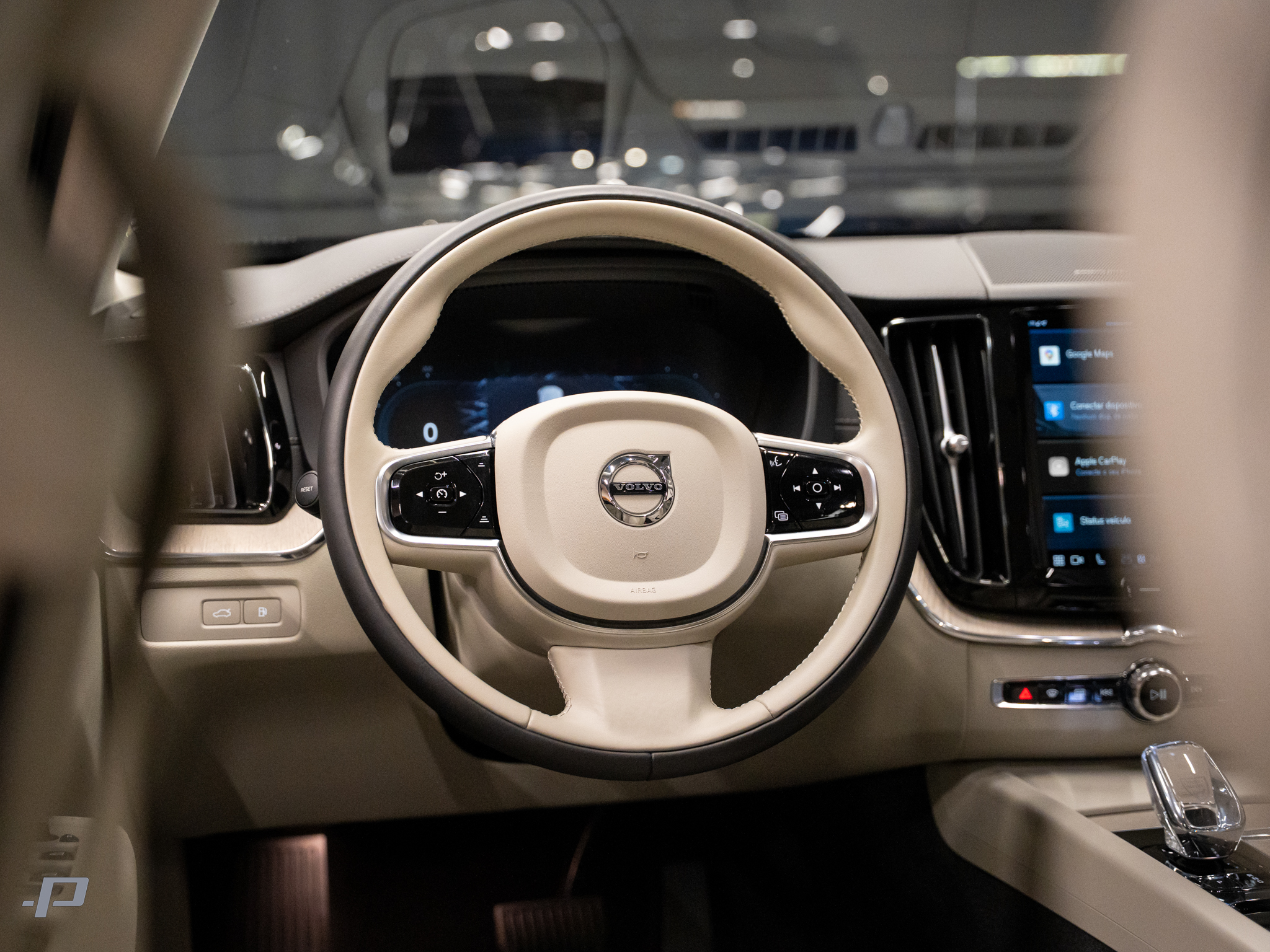 VOLVO XC60-29