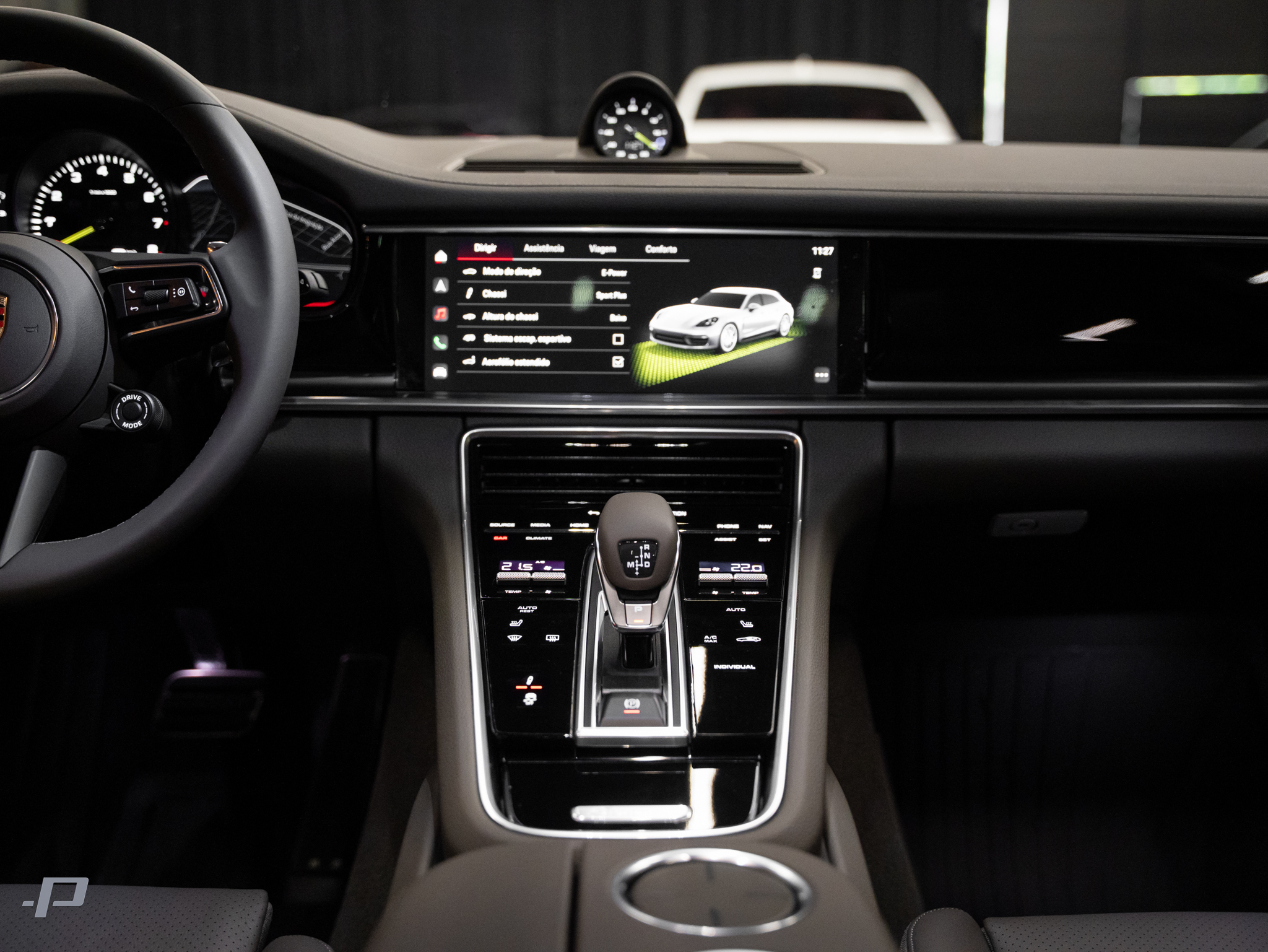 PANAMERA-19