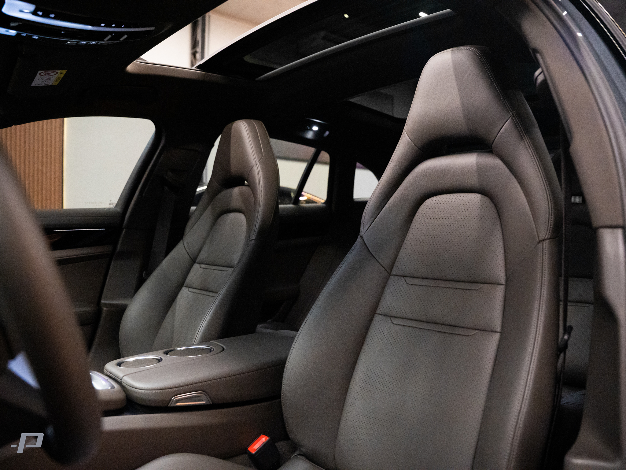PANAMERA-27