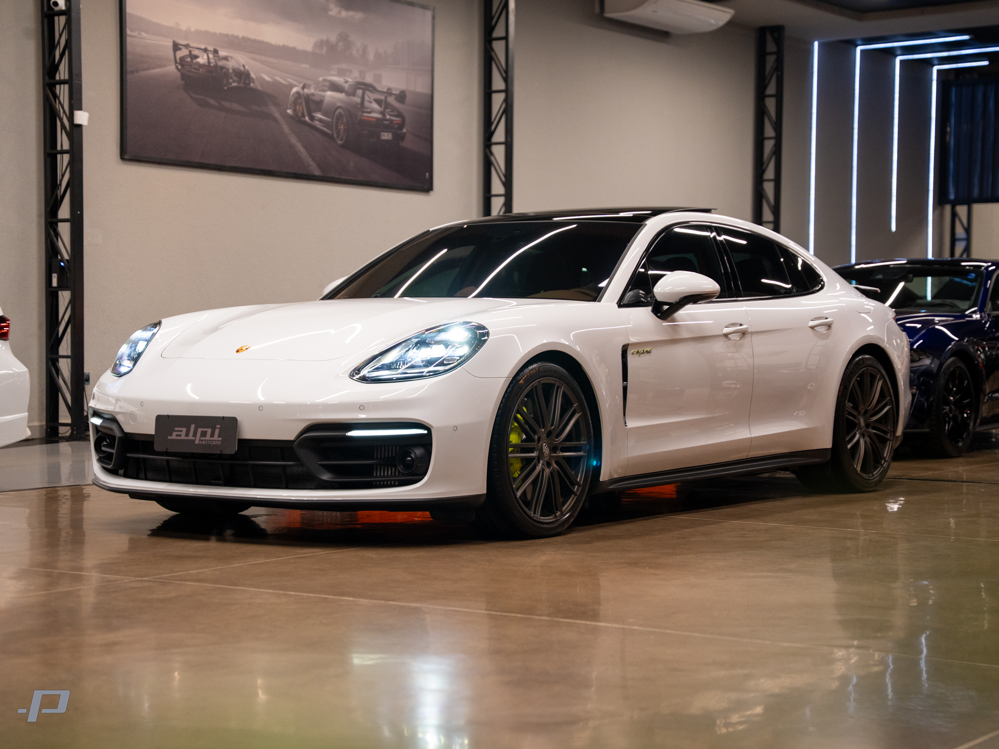 PANAMERA 4S-03