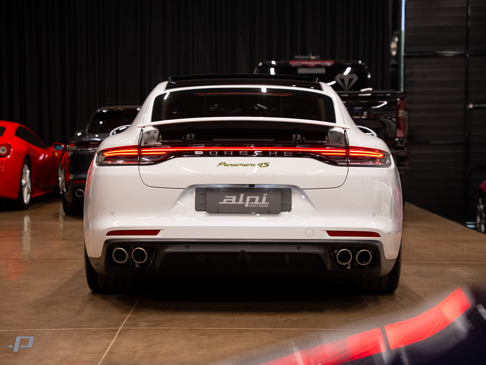 PANAMERA 4S-06