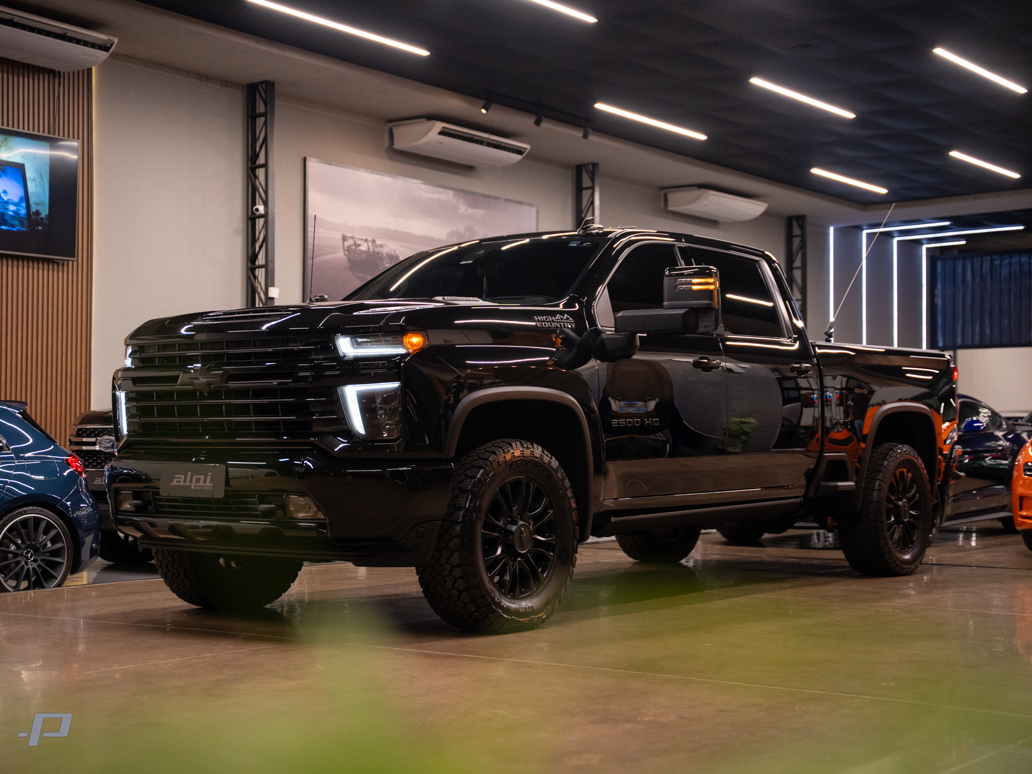 SILVERADO-02