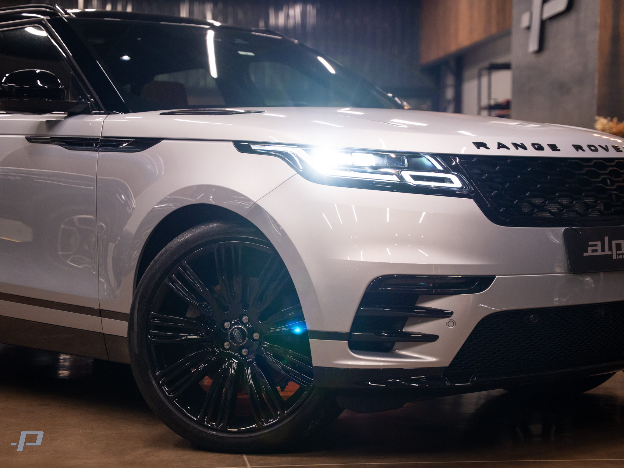VELAR-25