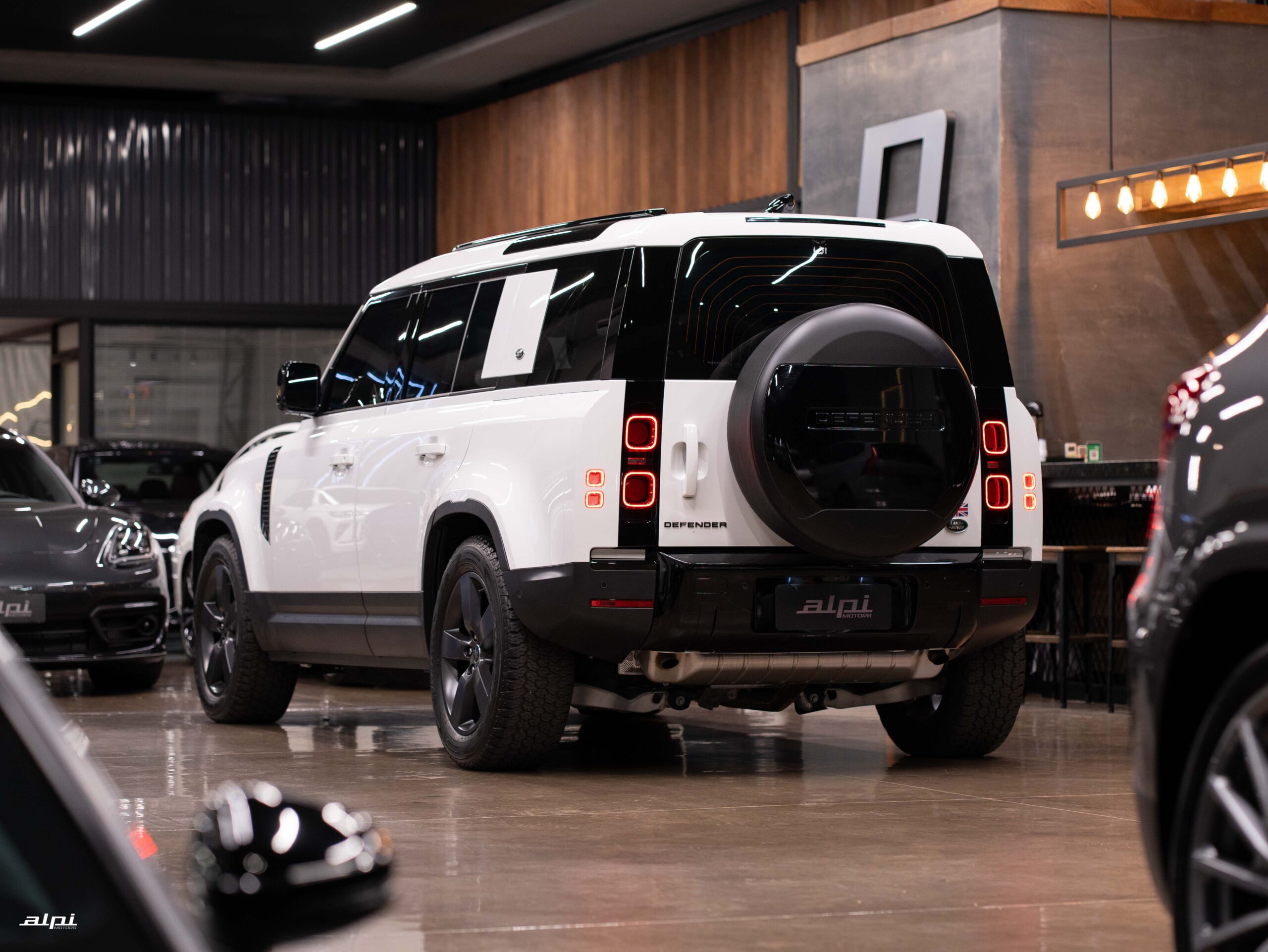 DEFENDER (3)