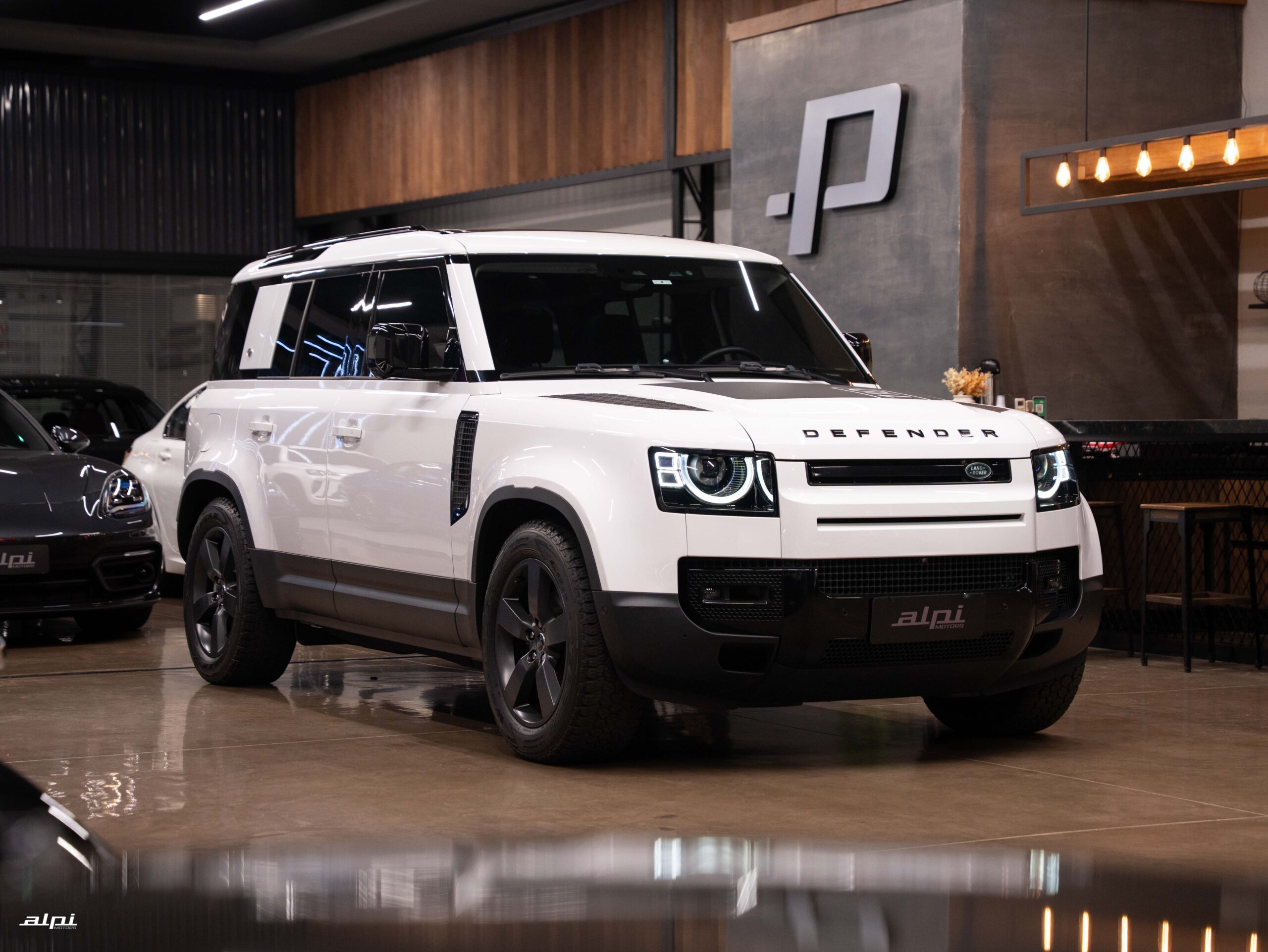 DEFENDER (32)
