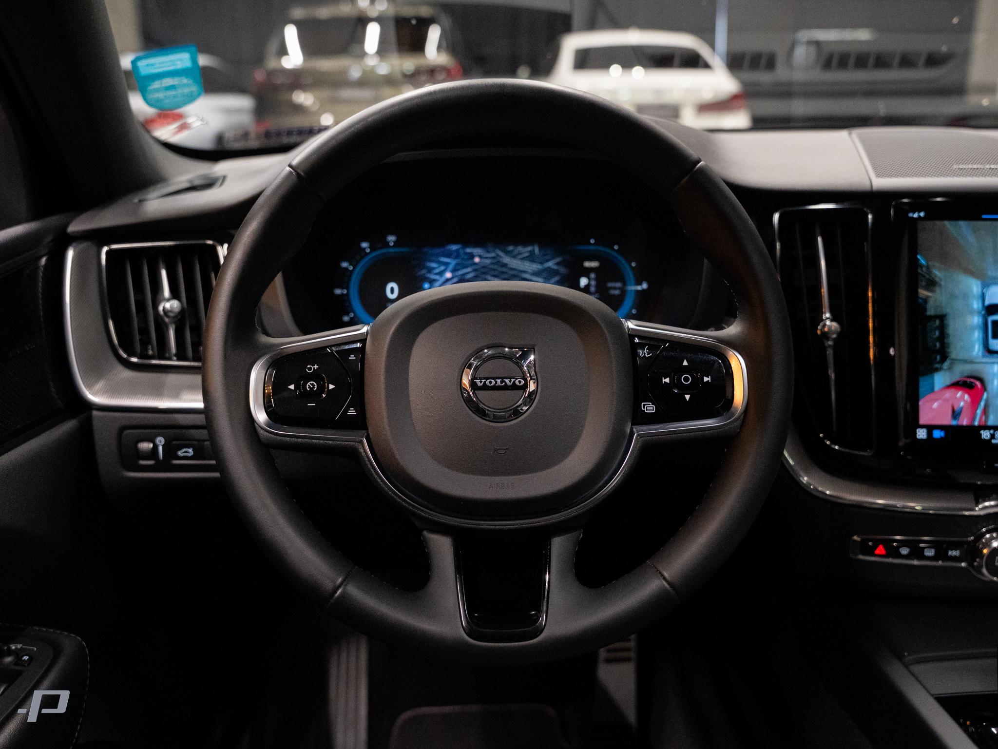 VOLVO XC60 T8 R DESIGN 2022 - ALPI MOTORS_Página_16