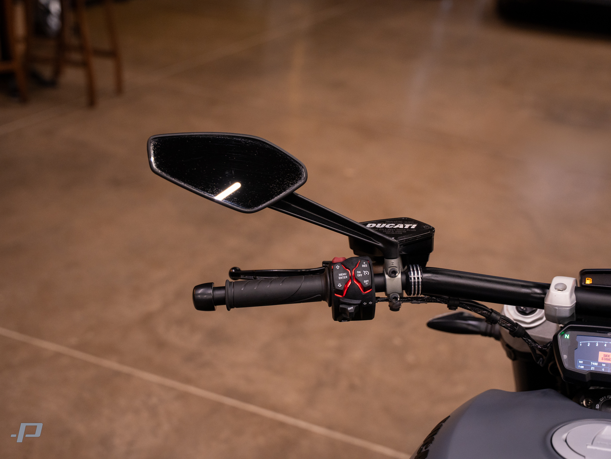XDIAVEL-13