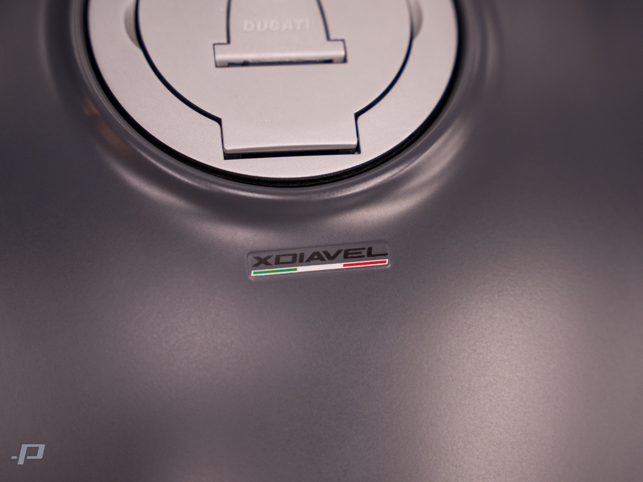 XDIAVEL-16