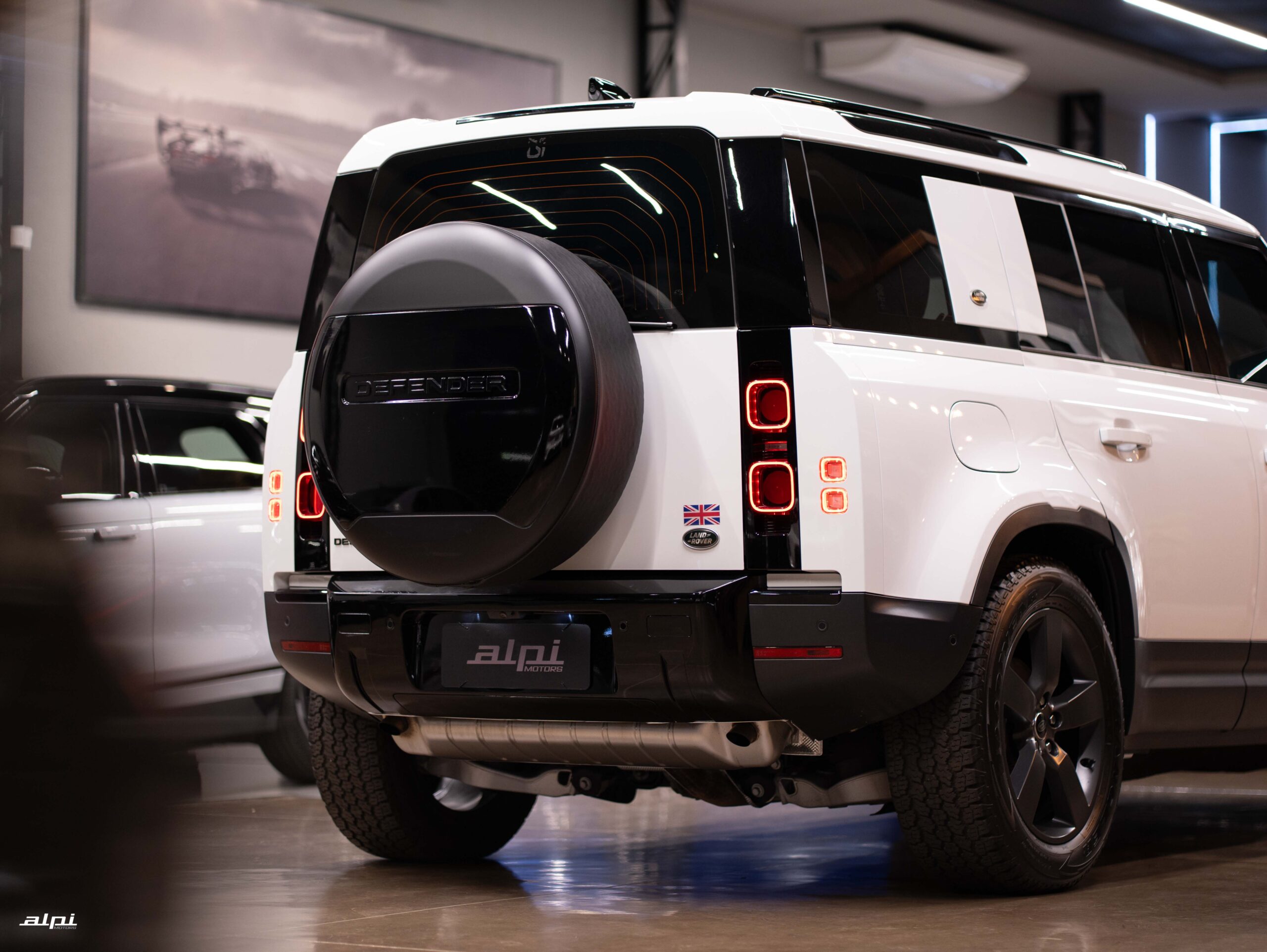 DEFENDER (5)